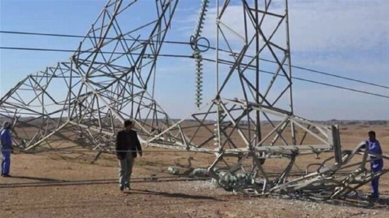 سقوط دکل فشارقوی برق در کردکوی با یک کشته + فیلم